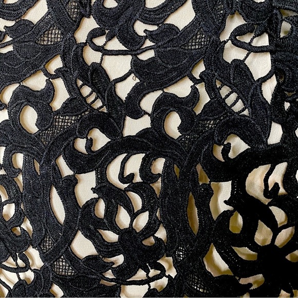 Forever 21 Black Crochet Lace Top Size Small S - Picture 10 of 11